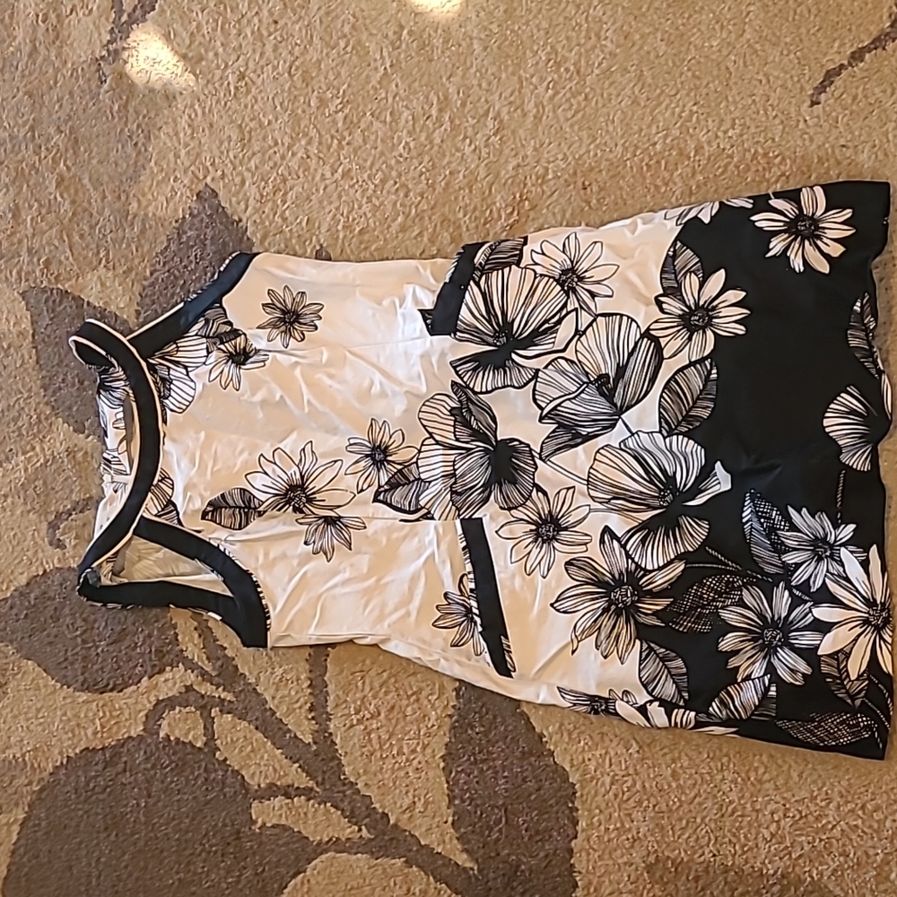 Dress with pockets